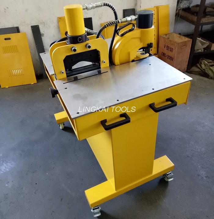 Delme Bükme Kesme için 220V 50HZ Hidrolik Sıkma Aleti Bara İşlemcisi